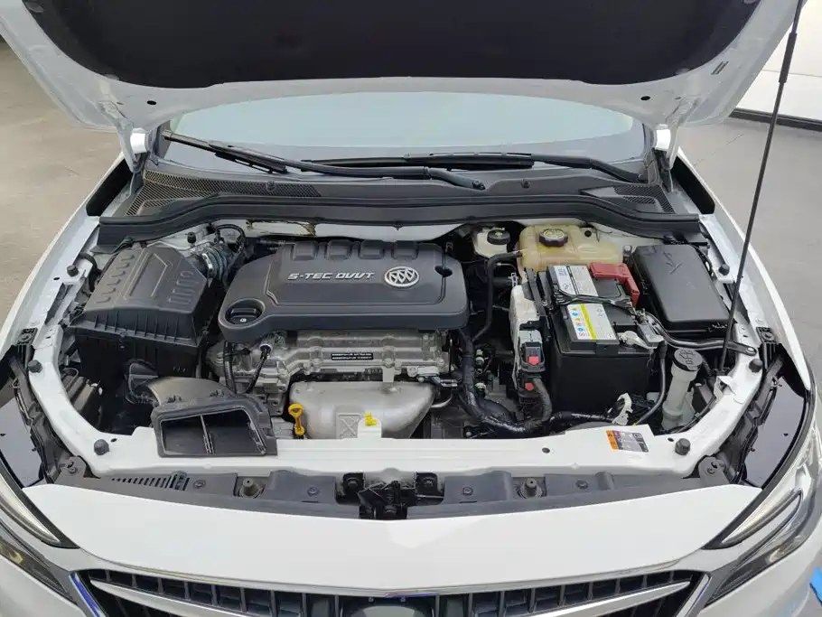 Buick Excelle — миниатюра 10