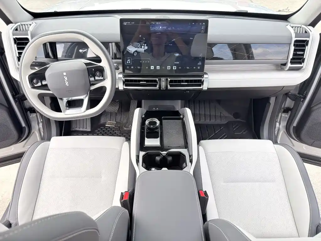 iCAR iCAR 03 — миниатюра 10