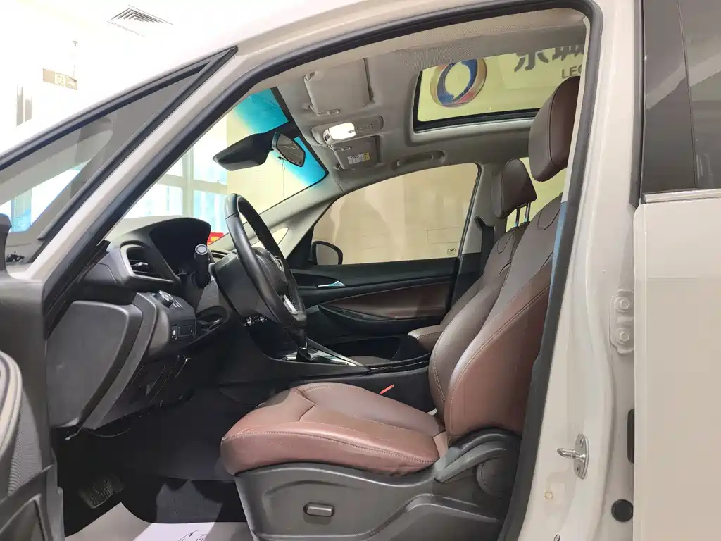 Buick GL6 — миниатюра 4