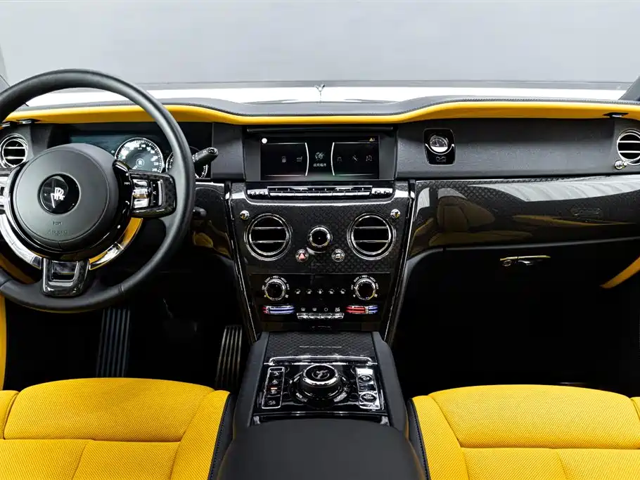 ROLLS-ROYCE CULLINAN