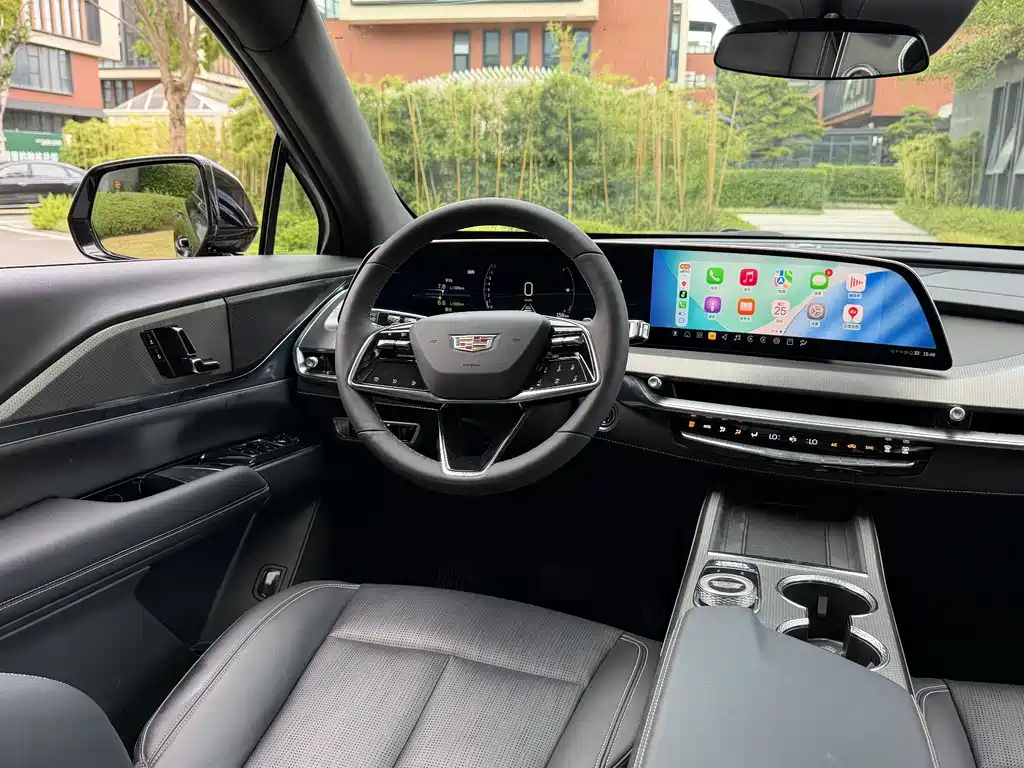 Cadillac XT5 — миниатюра 18