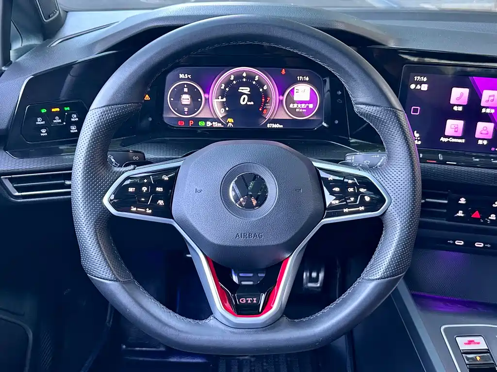 Volkswagen Golf GTI — миниатюра 9