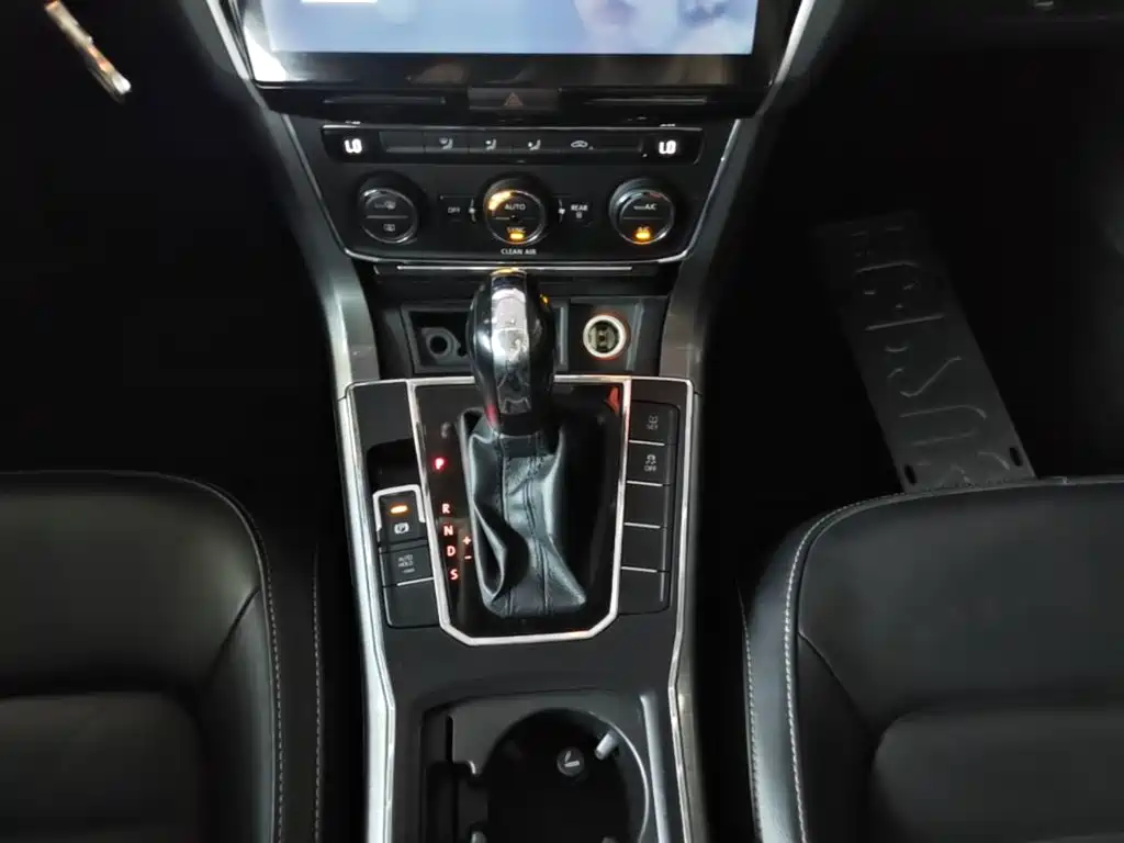 Volkswagen Passat — миниатюра 14