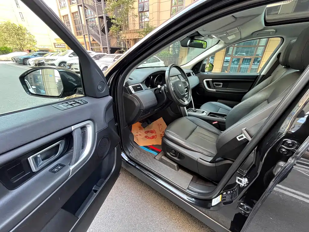 Land Rover Discovery Sport — миниатюра 10