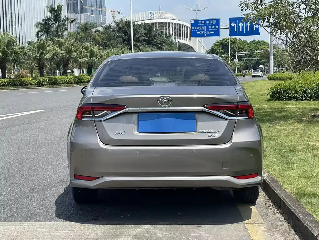Toyota Corolla — миниатюра 5