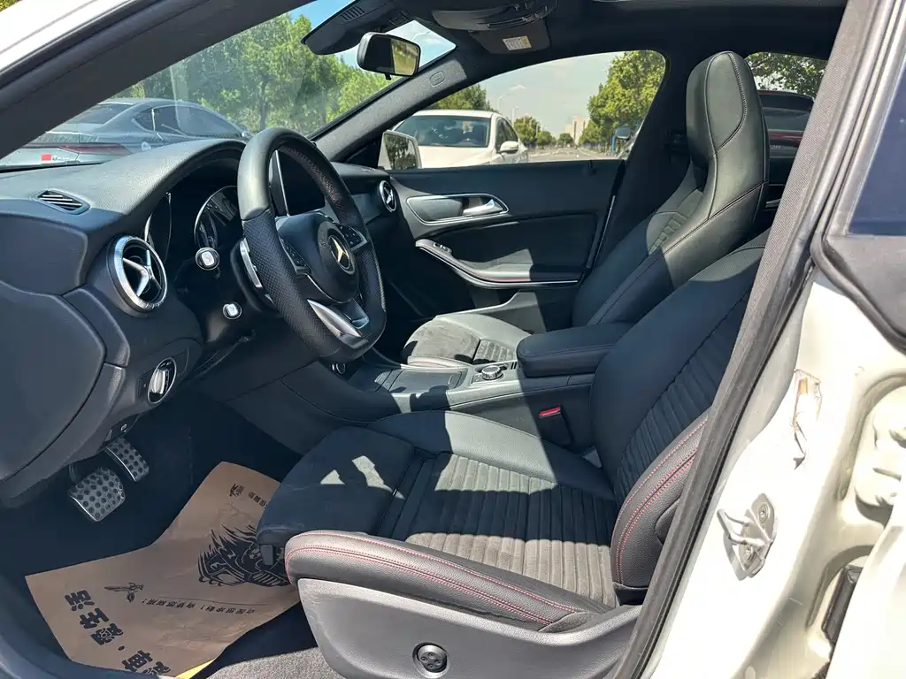 Mercedes-Benz CLA (Import) — миниатюра 8