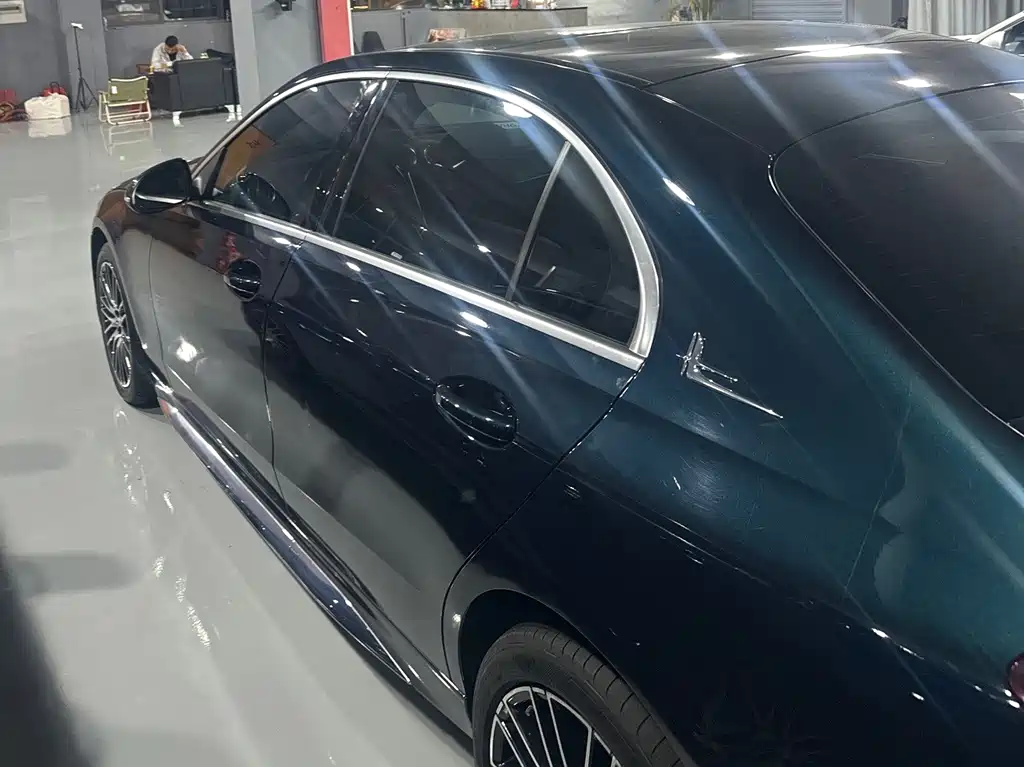 Mercedes-Benz C-Class — миниатюра 11