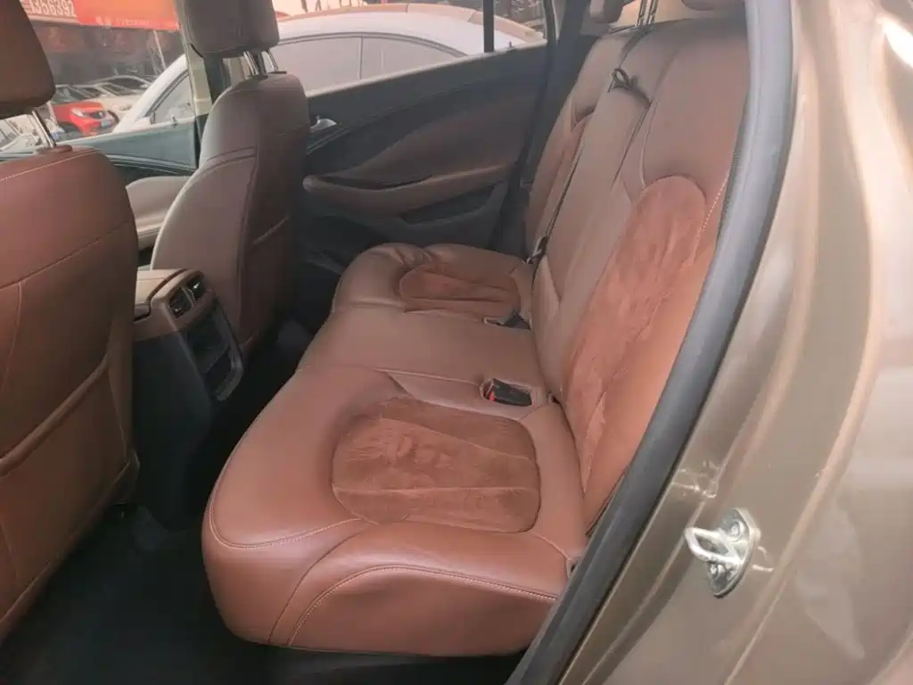 Buick Envision Plus — миниатюра 17