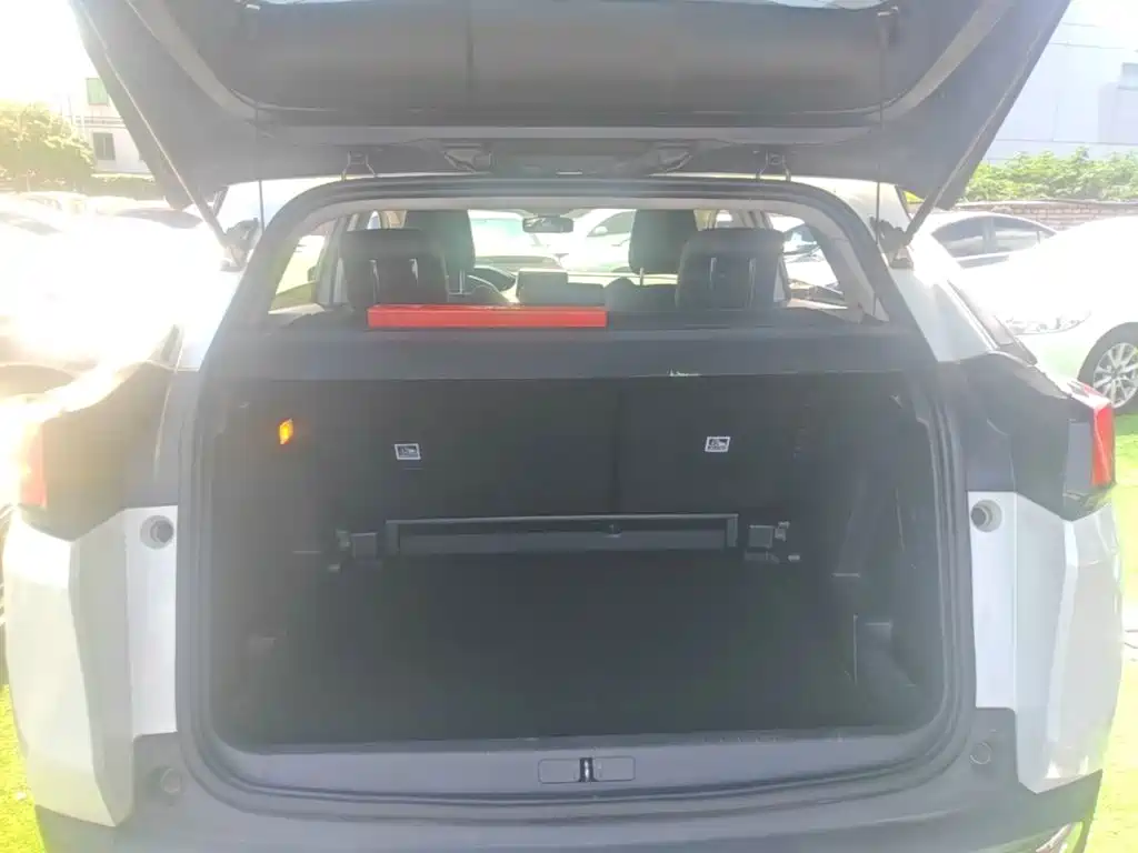 Peugeot 4008 — миниатюра 19