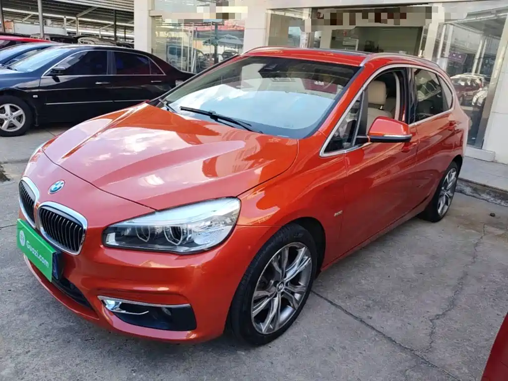 BMW 2 Series Active Tourer — миниатюра 2