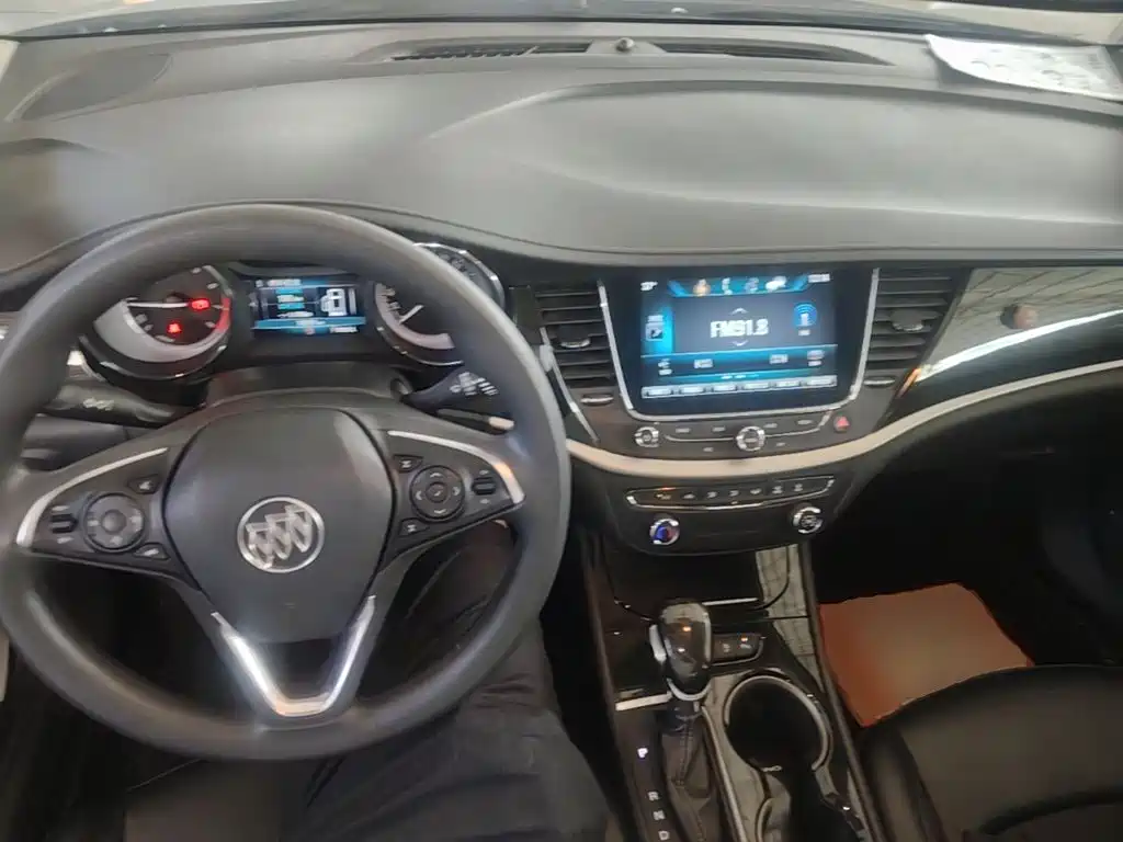 Buick Verano — миниатюра 10