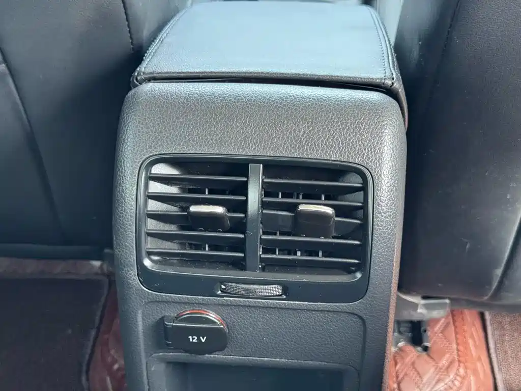 Volkswagen Sagitar — миниатюра 9