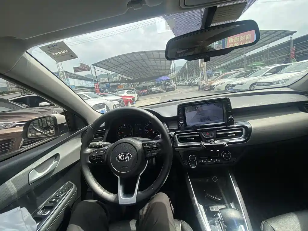 Kia Forte — миниатюра 11