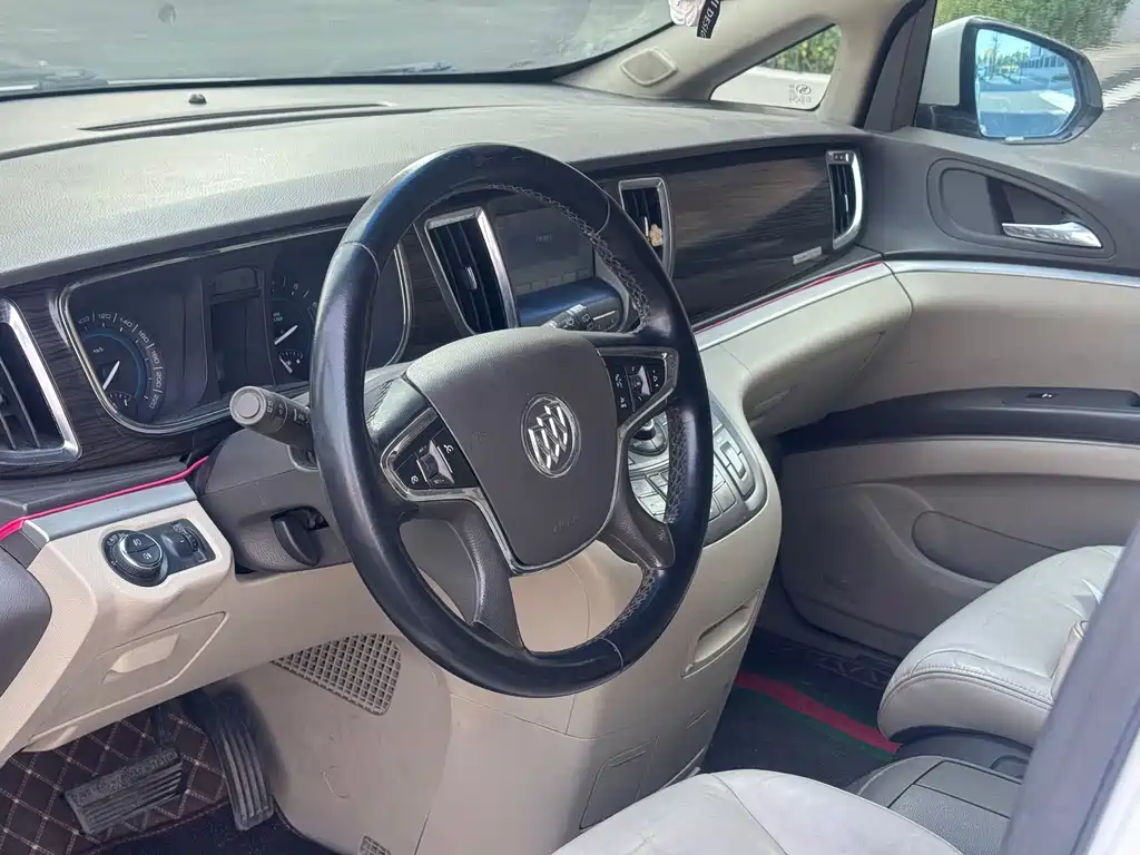 Buick GL8 — миниатюра 6