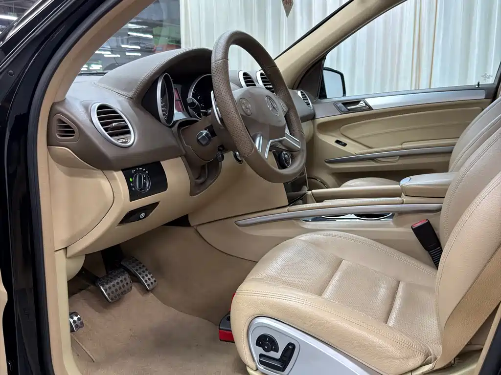 Mercedes-Benz M A MG M AMG 2011 AMG ML 63