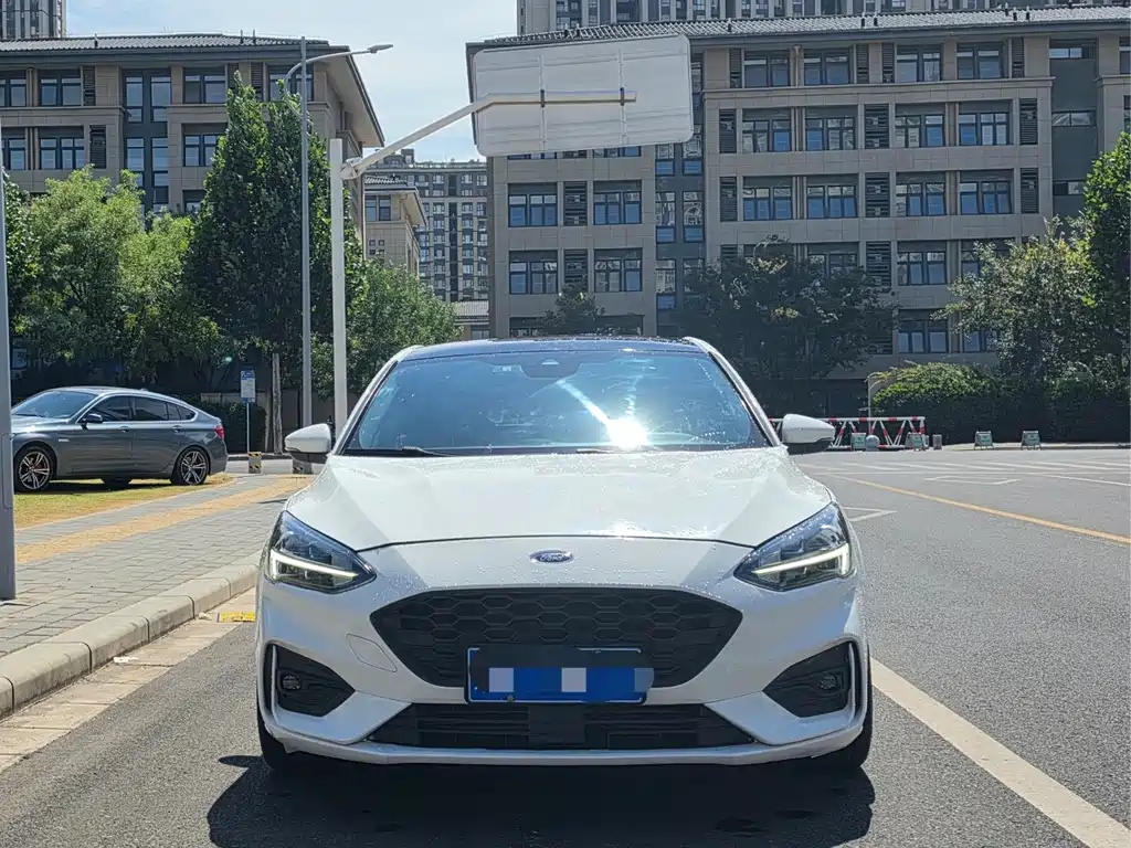 Ford Focus — миниатюра 2