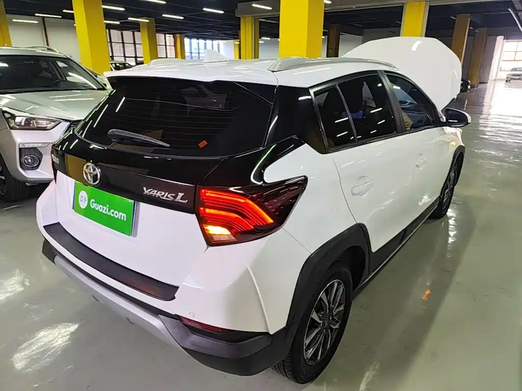 Toyota Yaris L — миниатюра 7