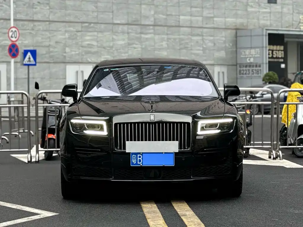Rolls-Royce Ghost 2023