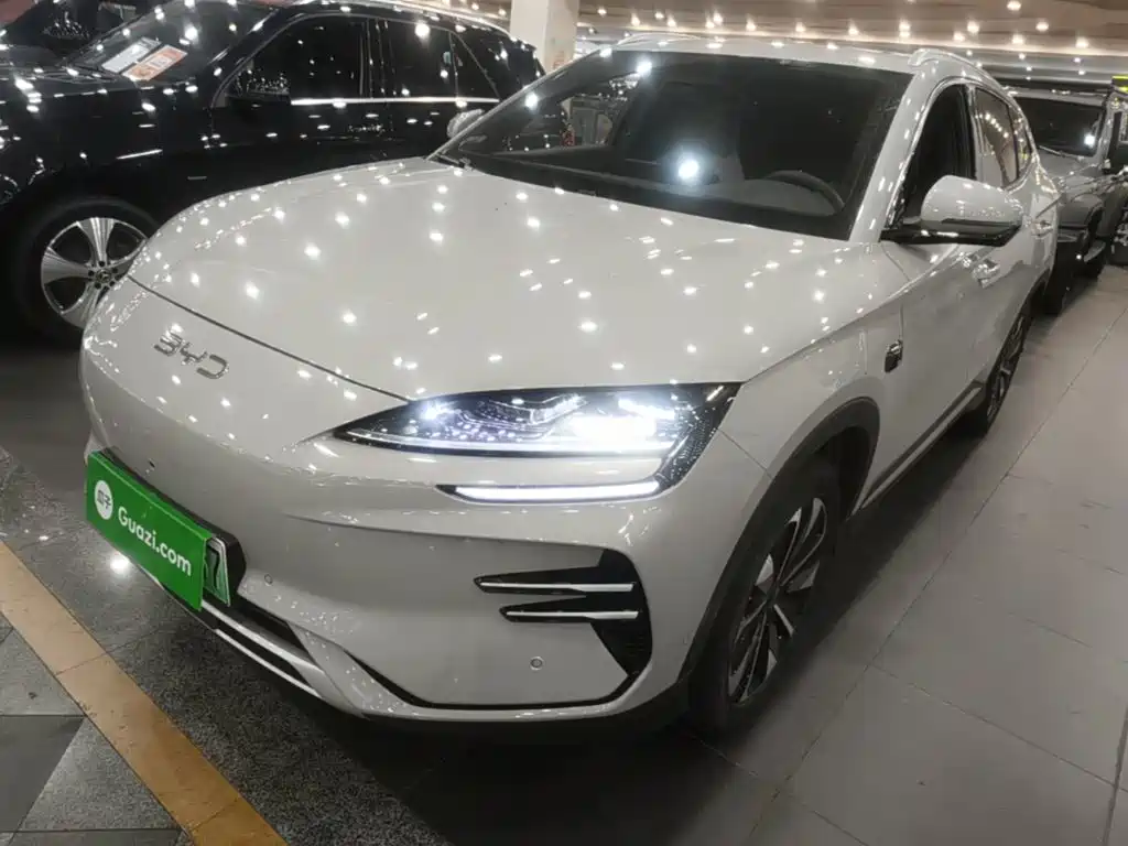 BYD PLUS New Energy — миниатюра 2