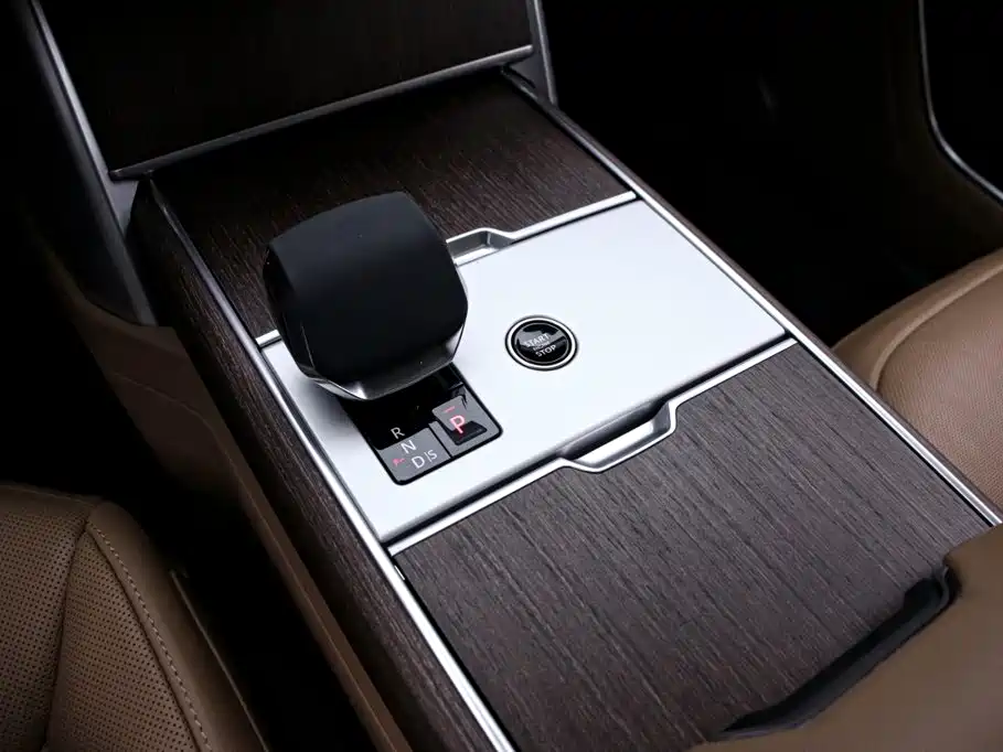 Land Rover Range Rover — миниатюра 11