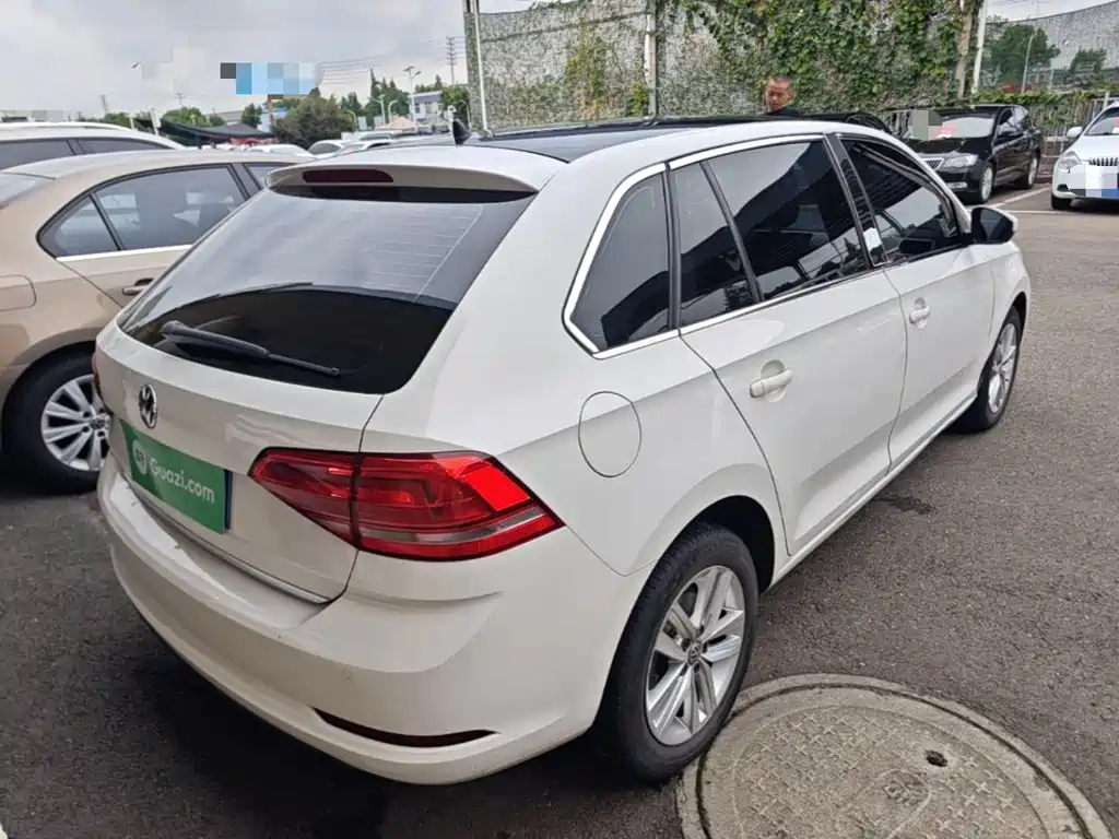 Volkswagen Santana — миниатюра 7