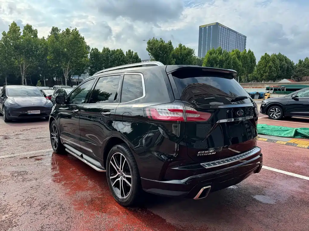 Ford Edge — миниатюра 4