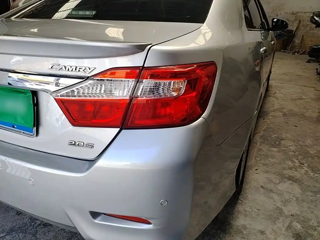 Toyota Camry — миниатюра 8