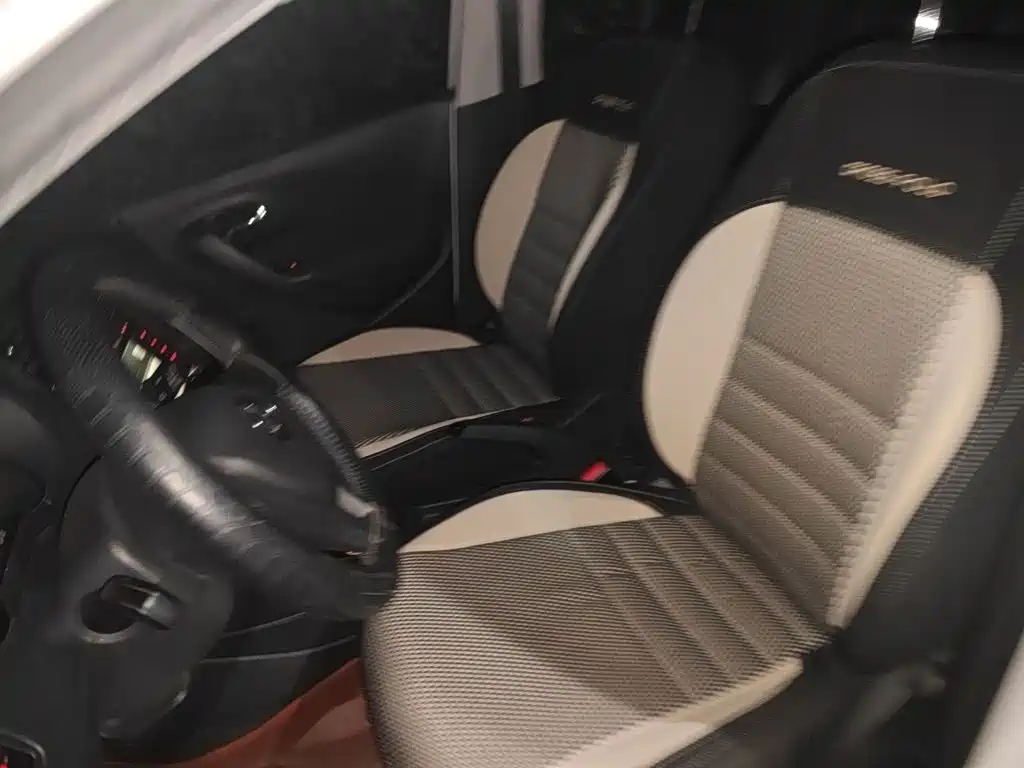 Volkswagen Polo — миниатюра 16