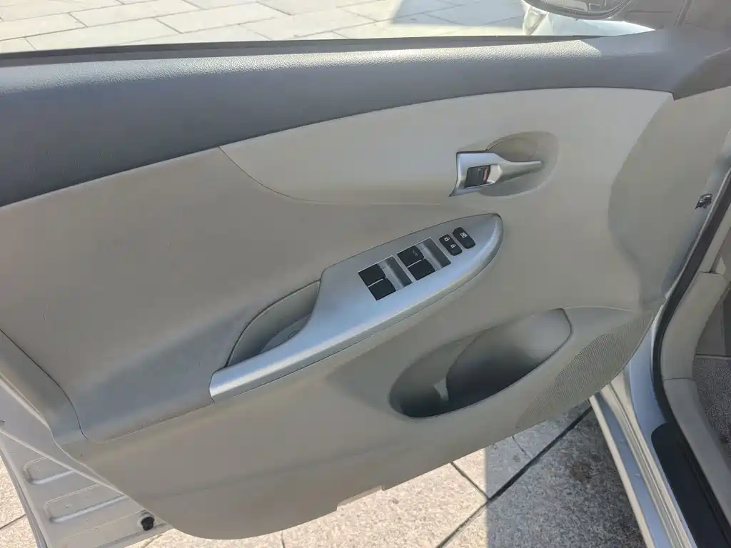Toyota Corolla — миниатюра 15