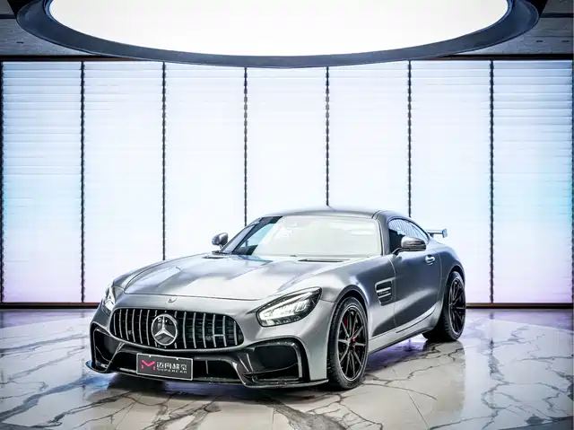 MERCEDES-BENZ AMG GT