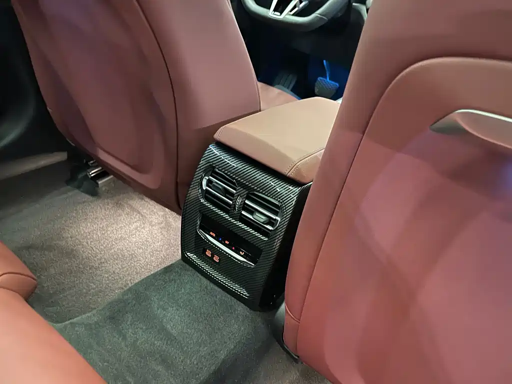BMW 3 Series — миниатюра 24