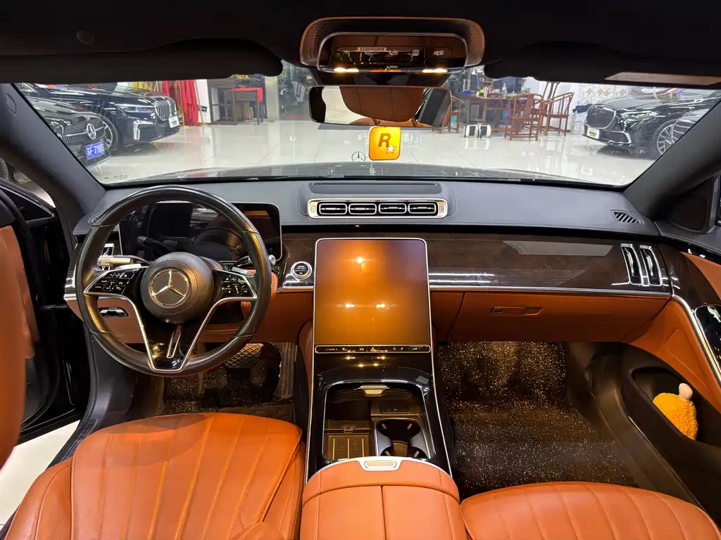 Mercedes-Benz S-Class — миниатюра 6