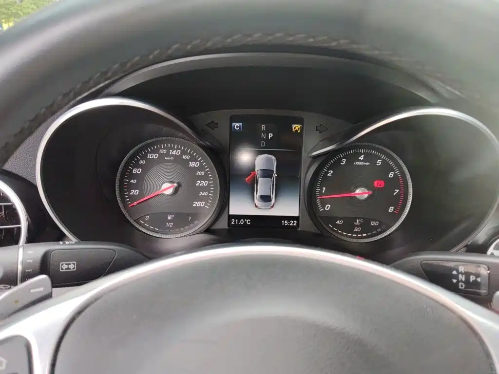Mercedes-Benz C-Class — миниатюра 12