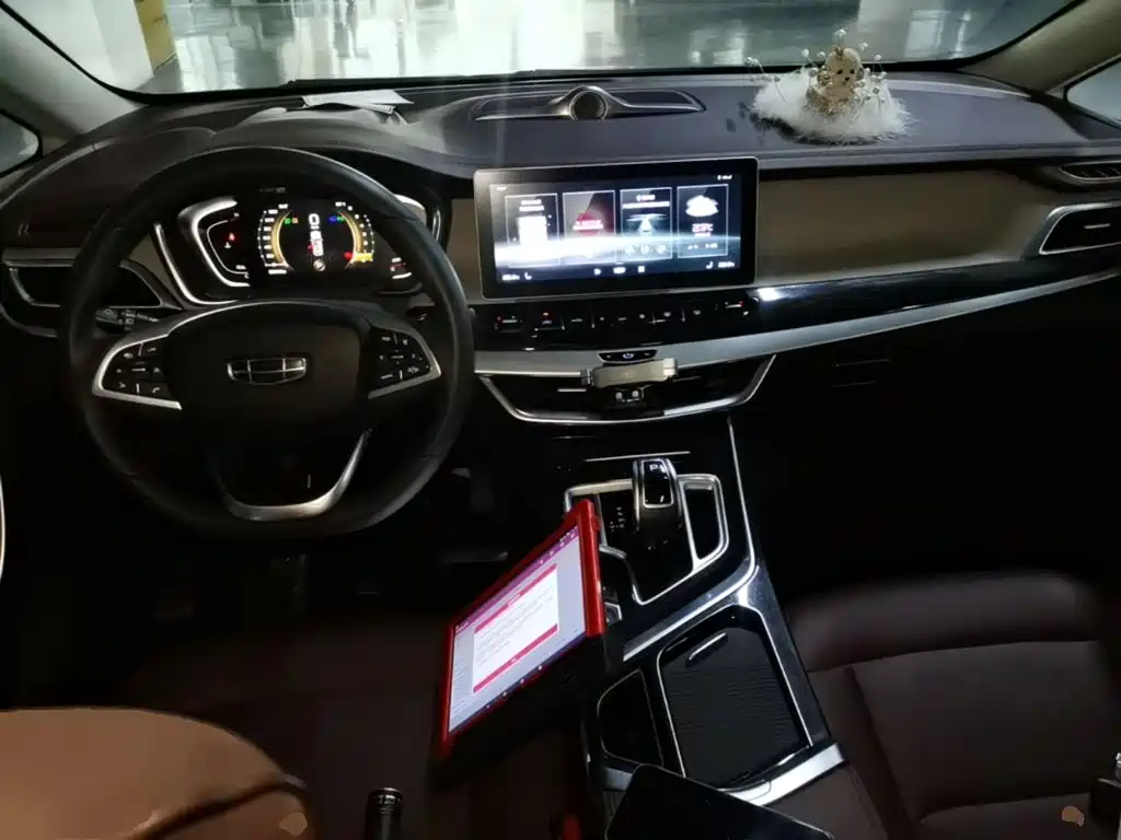 Geely Jia Ji — миниатюра 10