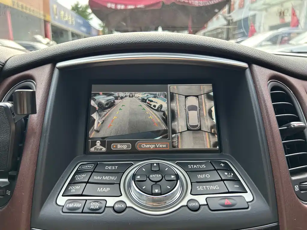 Infiniti EX — миниатюра 9