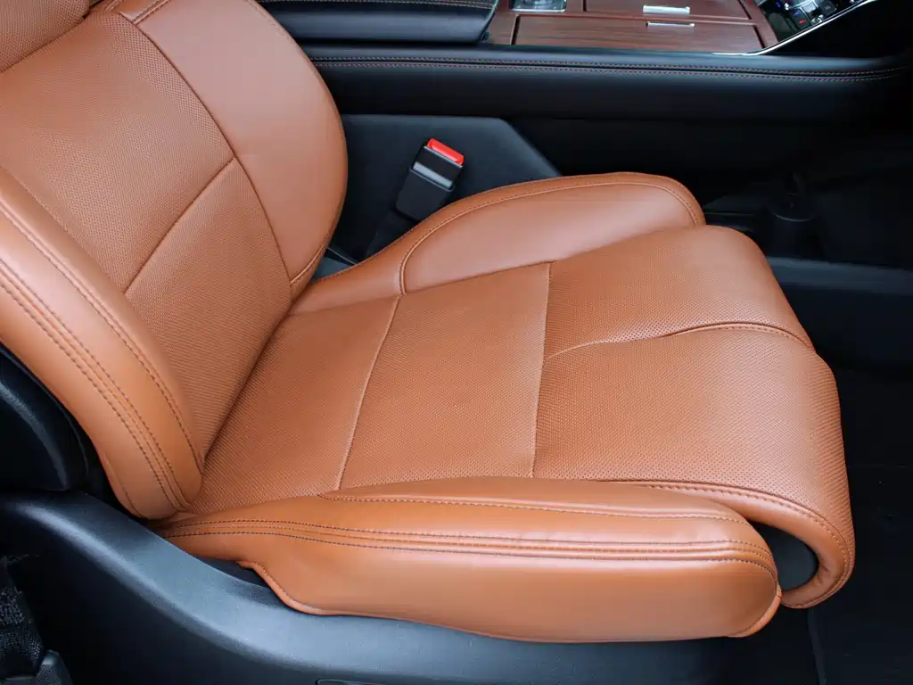 Lincoln Navigator — миниатюра 22