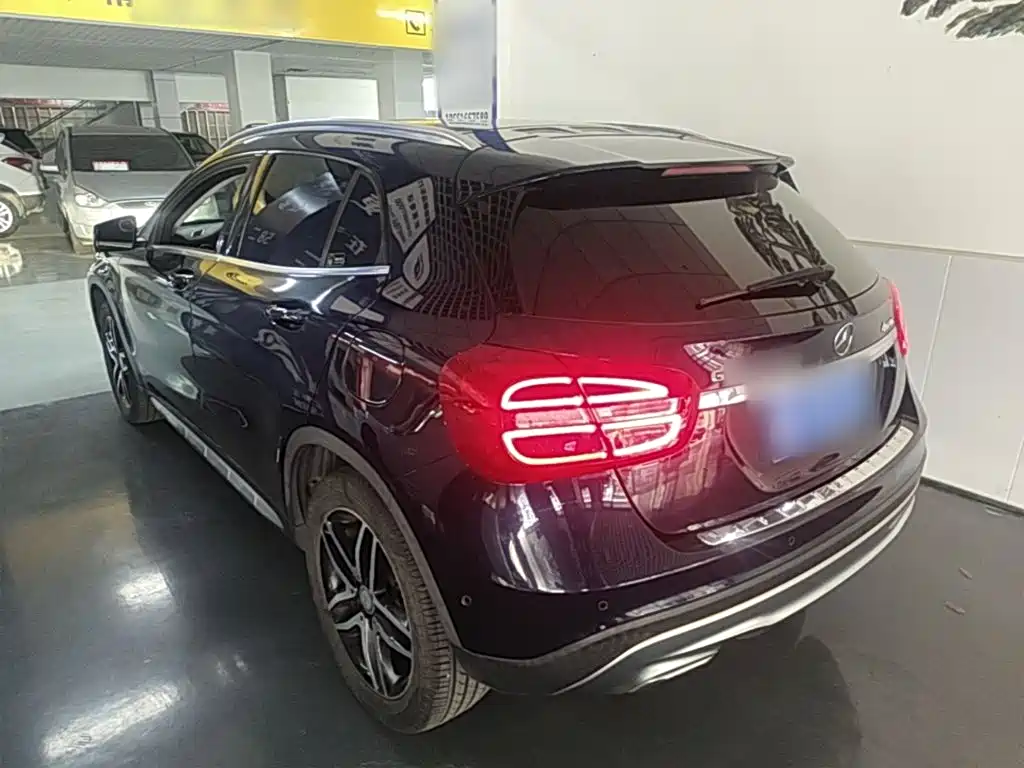Mercedes-Benz GLA 2016 GLA 220 4MATIC Fashion