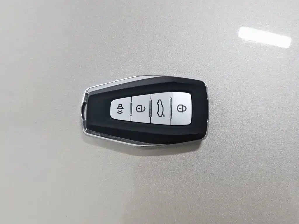 Geely Emgrand — миниатюра 19
