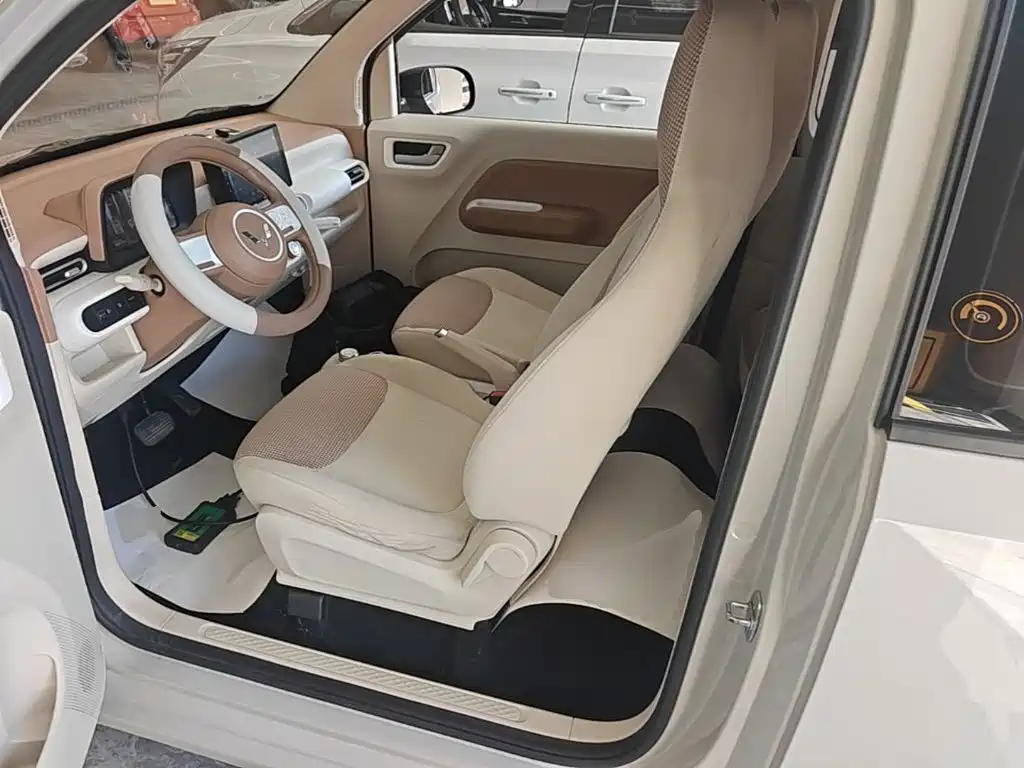Wuling MINIEV — миниатюра 15