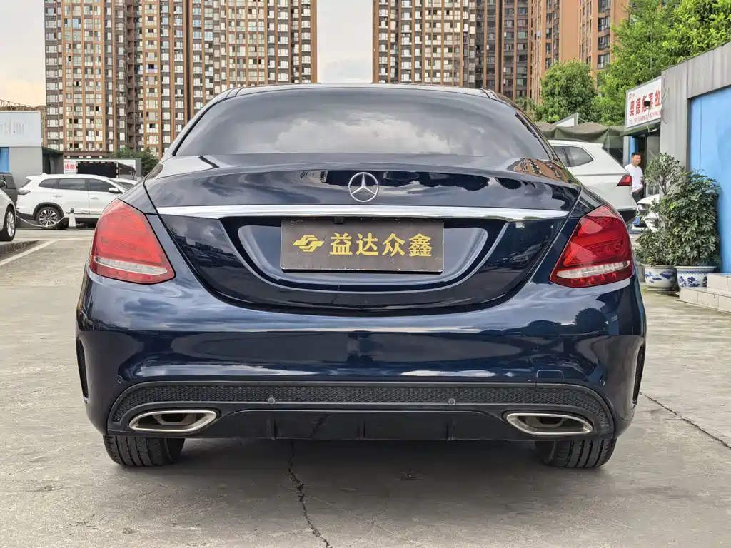 Mercedes-Benz C-Class — миниатюра 6