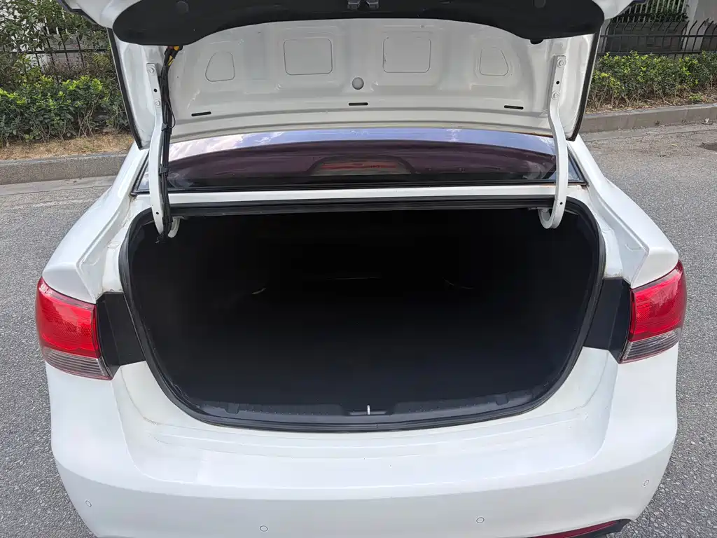 Kia Forte — миниатюра 14