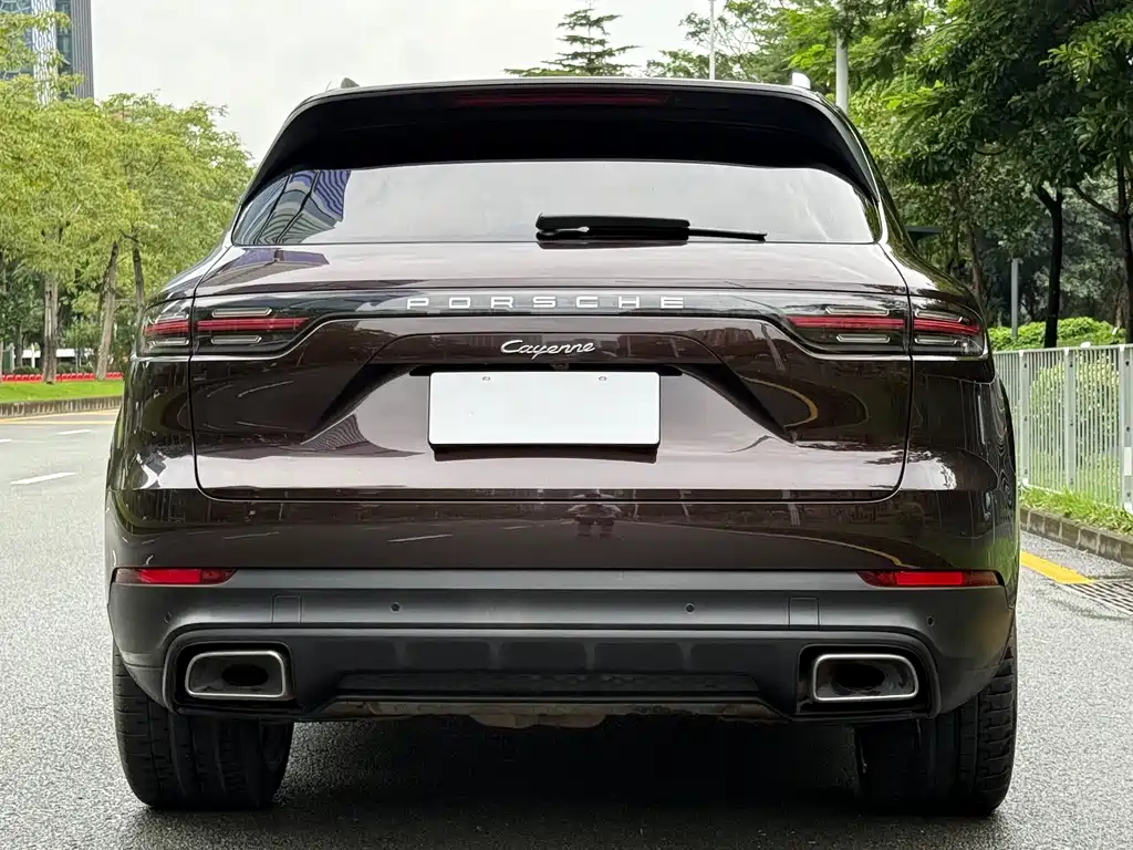 Porsche Cayenne — миниатюра 19