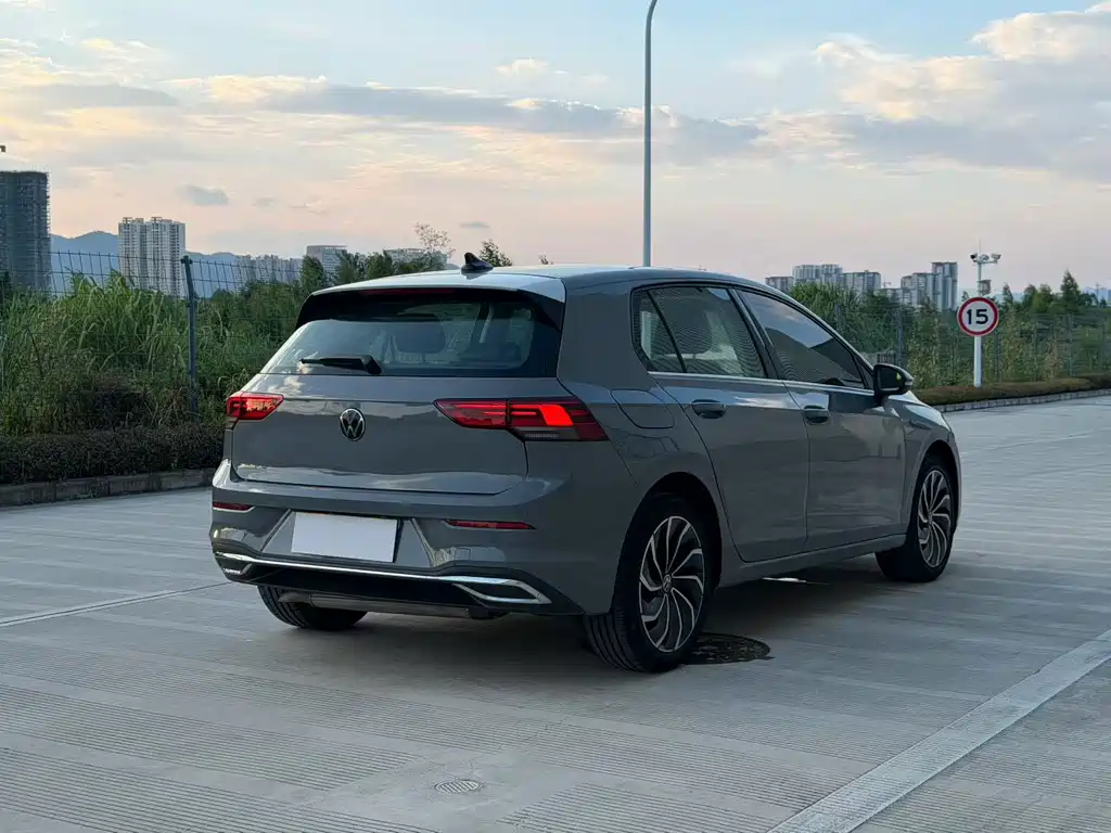 Volkswagen Golf — миниатюра 9