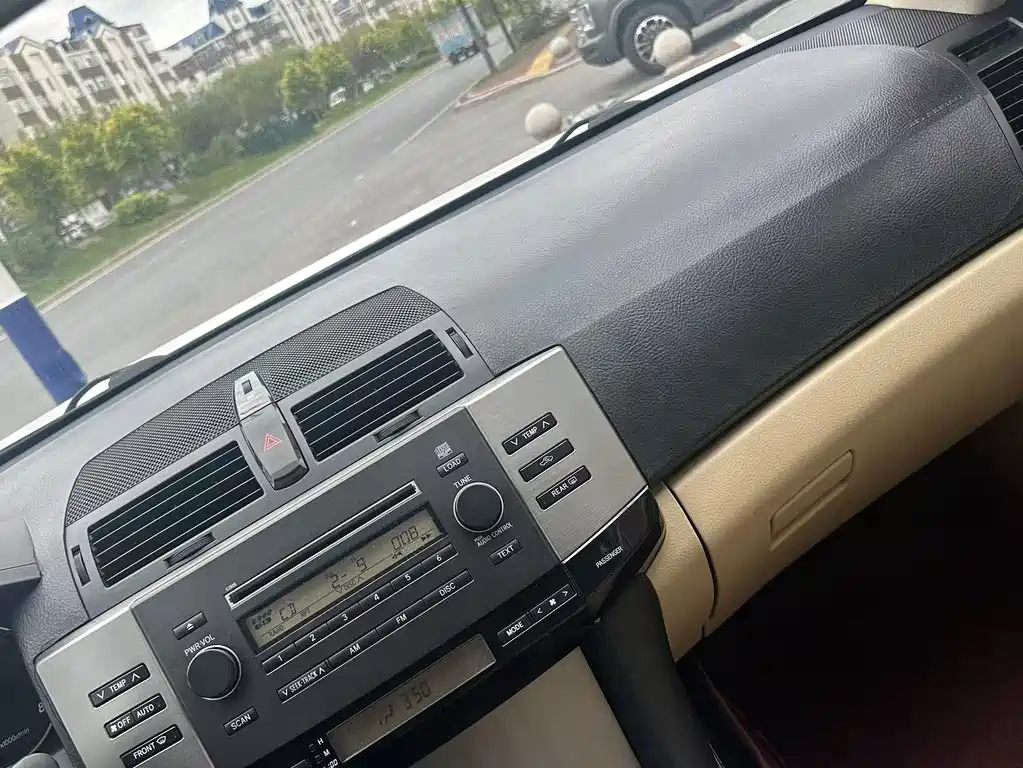 Toyota Reiz — миниатюра 11