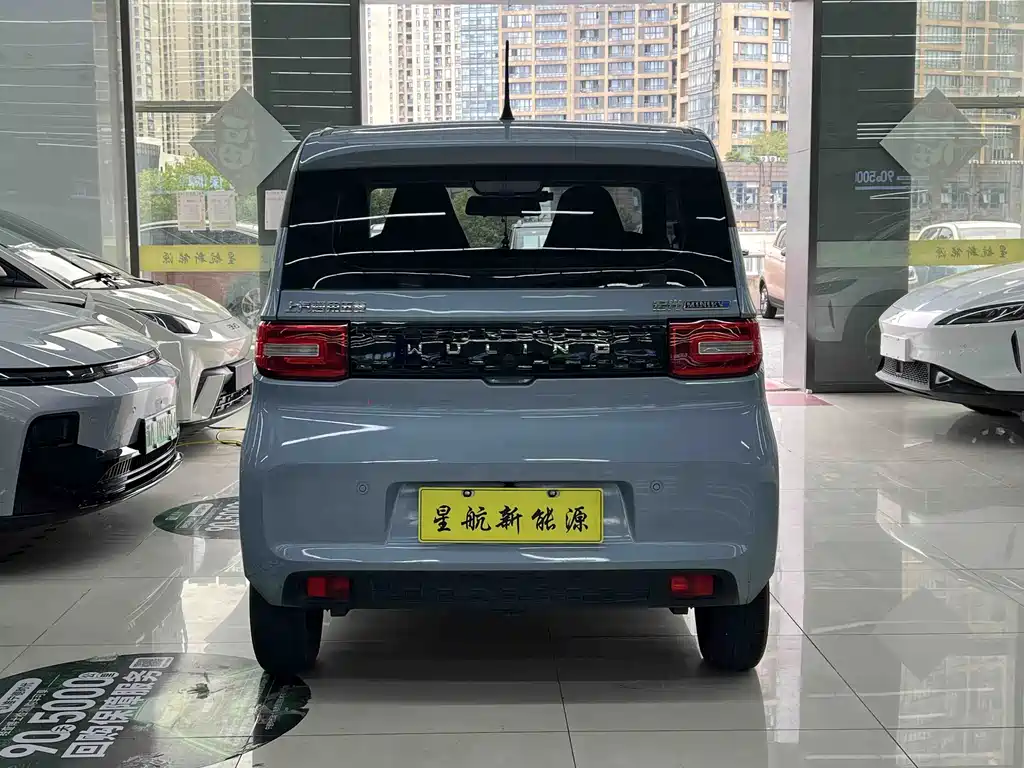 Wuling MINIEV — миниатюра 4