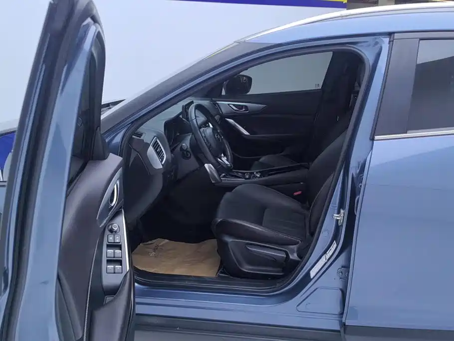Mazda CX-4 — миниатюра 9