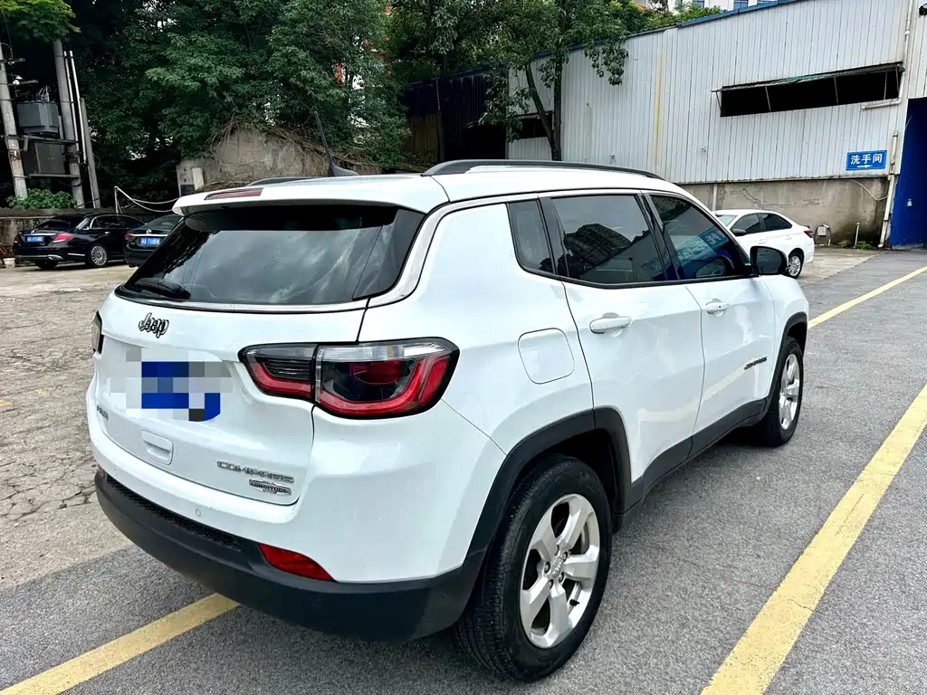 Jeep Compass — миниатюра 5