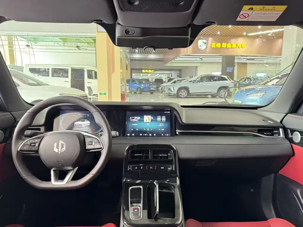 Leapmotor Leapmotor S01 — миниатюра 8