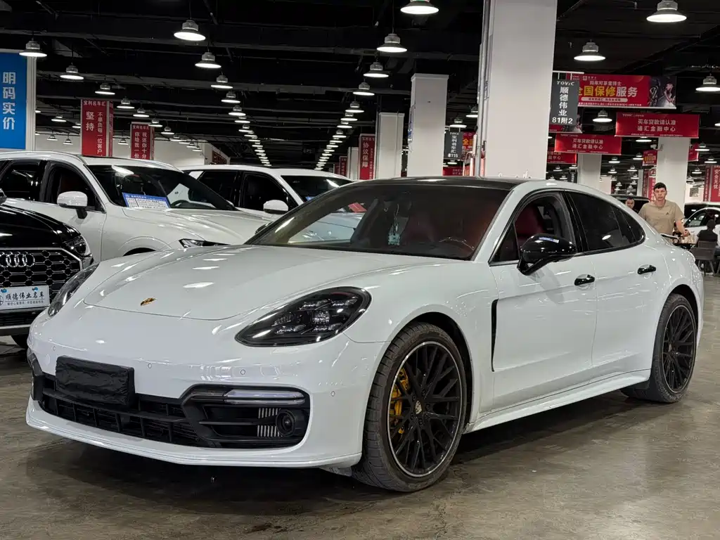 Porsche Panamera 2020