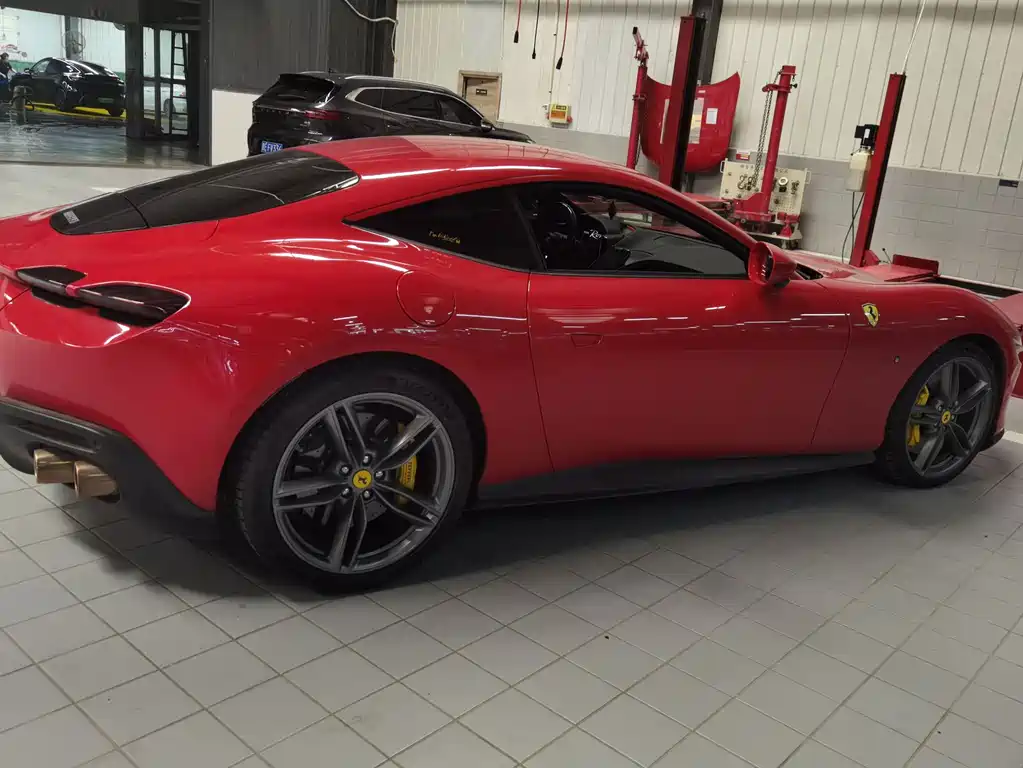 Ferrari Roma — миниатюра 4